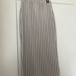 Women’s XS Midi Pencil Skirt with Elastic Waistband & Slit in the Back